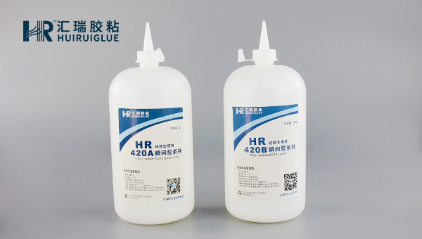 使用硅胶瞬间胶解决移动电源硅胶外壳的粘接方法？