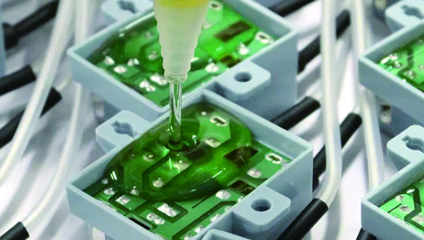 在阴暗潮湿的环境中电源导热灌封胶能够起到绝缘防护作用吗？