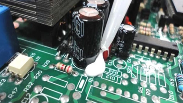 防水防潮电子元件密封胶在5G设备中应用还有哪些特点？