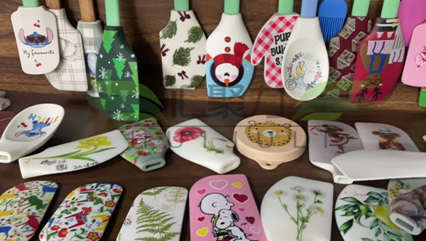 ​硅胶UV打印油墨附着力差推荐使用HJL-916-8硅胶UV打印底涂剂