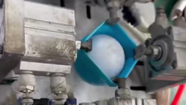 硅胶宠物球，HJL-280AB硅胶瞬干胶在硅胶宠物球中的成功应用